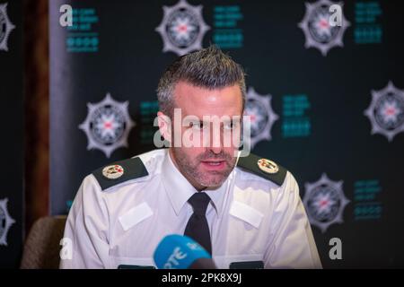 Belfast, Großbritannien. 06. April 2023. PSNI Accs Bobby Singleton. Im Stormont Hotel, Belfast, sprechen wir über die Medien, was ein sehr geschäftiges Osterwochenende sein wird. Es besteht die Gefahr von Unruhen mit Informationen aus der Gemeinde, in der die Polizei in Credit - Bonzo/Alamy Live News - aufgenommen würde Stockfoto