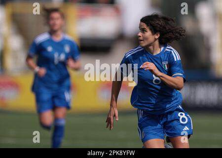 Vercelli, Italien, 5. April 2023. Eva Schatzer aus Italien beim UEFA-Meisterschaftsspiel U19 im Stadio Silvio Piola, Vercelli. Der Bildausdruck sollte lauten: Jonathan Moscrop/Sportimage Stockfoto