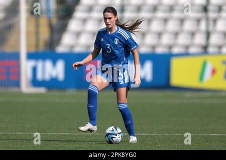 Vercelli, Italien, 5. April 2023. Giulia Trevisan von Italien während des UEFA-Meisterschaftsspiels U19 im Stadio Silvio Piola, Vercelli. Der Bildausdruck sollte lauten: Jonathan Moscrop/Sportimage Stockfoto