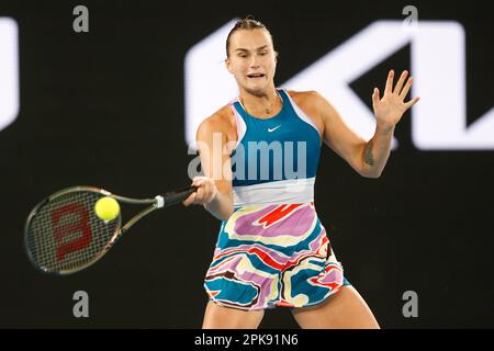 Aryna Sabalenka aus Belarus in Aktion beim Australian Open 2023 Tennis Tournament, Melbourne Park, Melbourne, Victoria, Australien. Stockfoto