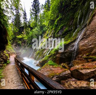 Wimbachklamm bei Wildbach, Wimbach, Schnittschlucht in Ramsau bei Berchtesgaden in Bayern. Stockfoto