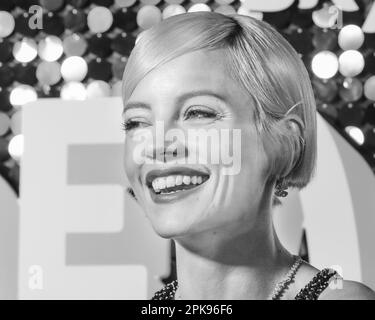 Lily Allen, Sängerin und Schauspielerin, auf der Traumland-Premiere, Nahaufnahme, Gesicht, Lächeln, London, UK Stockfoto