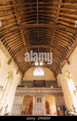 England, Kent, Penshurst, Penshurst Place und Gärten, Baron's Hall, Wandteppiche mit mittelalterlichen Lebensbildern Stockfoto