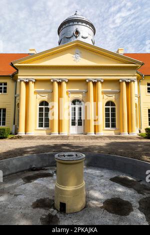 Europa, Polen, Niederschlesien, Milicz / Militsch, Milicz Palace Stockfoto