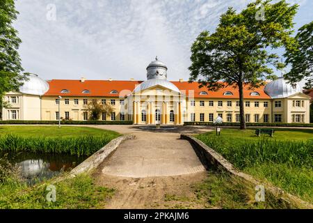 Europa, Polen, Niederschlesien, Milicz / Militsch, Milicz Palace Stockfoto