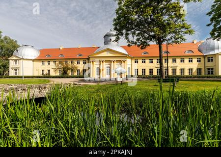 Europa, Polen, Niederschlesien, Milicz / Militsch, Milicz Palace Stockfoto