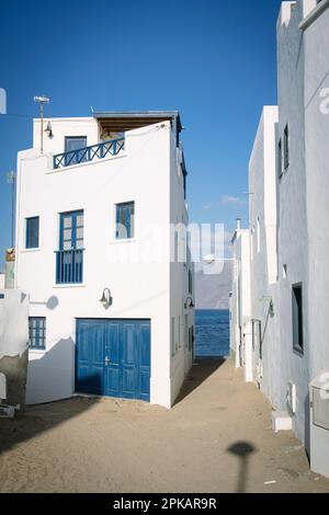 Kanarienhaus am Atlantik in der Bucht von Famara, Lanzarote Stockfoto