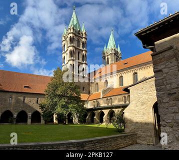 Kirchturm des berühmten Merseburger Doms in Sachsen-Anhalt, Deutschland Stockfoto