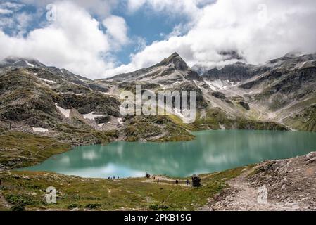 Wunderschöne Fotografie des Weisssees im Nationalpark hohe Tauern bei Kaprun, Österreich Stockfoto