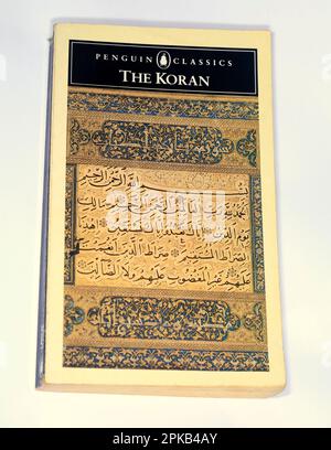 Der Koran - Taschenbuch in englischer Sprache. Pinguinklassiker Stockfoto