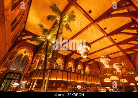 England, London, St.Pancras Renaissance Hotel, Buchungsbüro 1869 Cocktail Lounge und Brasserie Stockfoto