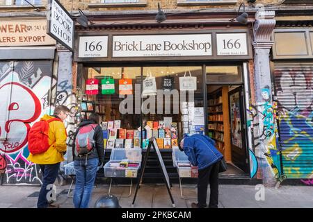 England, London, Spitalfields, Brick Lane, Buchladen Stockfoto