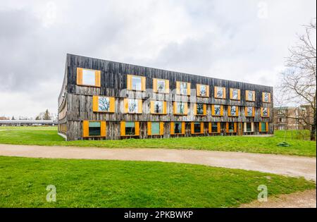 Cowan Court im Moller Institute auf dem Gelände des Churchill College, Teil der University of Cambridge, Ostengland Stockfoto