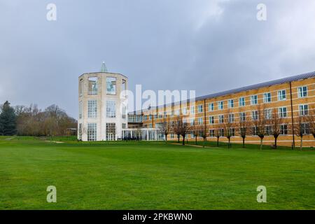 Das Moller Institute auf dem Gelände des Churchill College, Teil der University of Cambridge, Ostengland Stockfoto