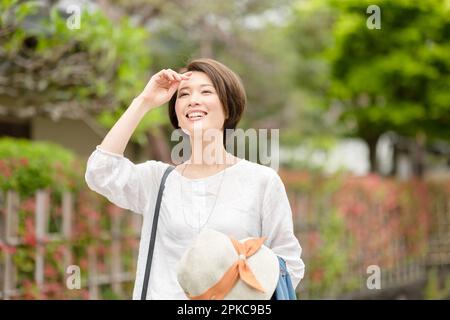 Frauen, die sehen Stockfoto