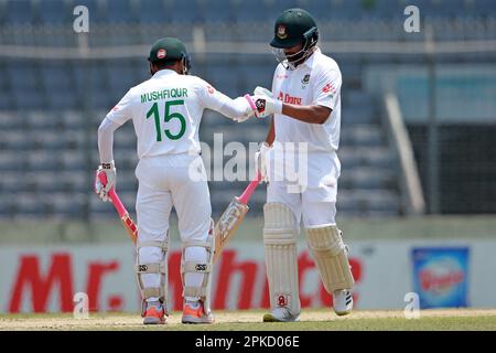 Mushfiqur Rahim und Tamim Iqbal Khan am vierten Tag des alleinigen Testspiels zwischen Bangladesch und Irland in der Sher-e-Bangla National Cricket St. Stockfoto