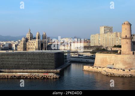 MuCEM, L'histoire du Musee des Civilisations de l'Europe et de la Mediterranee, Cathedrale de major, Fort St-Jean, Fort St-Jean, Marseille Europort Stockfoto