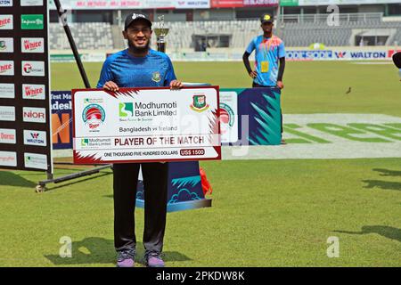 Mushfiqur Rahim wird Spieler des Spiels Bangladesch hat Irland eine siebenfache Niederlage geliefert, als die Heimatseite ein 138-Runs-Ziel vor diesem Ziel verfolgte Stockfoto