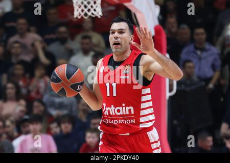 Belgrad, Serbien, 6. April 2023. Kostas Sloukas von Olympiacos Piraeus Gesten während des EuroLeague-Spiels der Turkish Airlines 2022/2023 zwischen Crvena Zvezda mts Belgrad und Olympiacos Piraeus in der Halle Aleksandar Nikolic in Belgrad, Serbien. 6. April 2023. Kredit: Nikola Krstic/Alamy Stockfoto