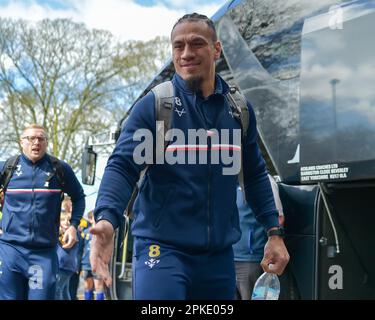 Sauaso „Jesse“ Sue #8 von Hull KR kommt vor dem Spiel der Betfred Super League Runde 8 Hull FC gegen Hull KR im MKM Stadium, Hull, Großbritannien, 7. April 2023 (Foto von Craig Cresswell/News Images) Stockfoto