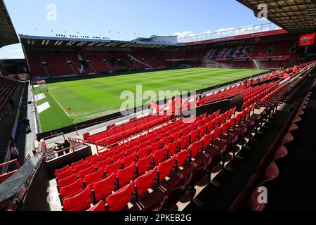 Sheffield, Großbritannien. 07. April 2023. Ein allgemeiner Überblick über Bramall Lane vor dem Sky Bet Championship-Spiel Sheffield United vs Wigan Athletic in Bramall Lane, Sheffield, Großbritannien, 7. April 2023 (Foto von Conor Molloy/News Images) in Sheffield, Großbritannien, am 4./7. April 2023. (Foto: Conor Molloy/News Images/Sipa USA) Guthaben: SIPA USA/Alamy Live News Stockfoto