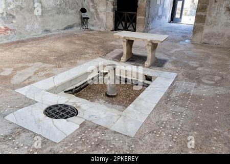 Innenseite der Casa Del Tramezzo di Legno, Herculaneum, Kampanien, Italien Stockfoto