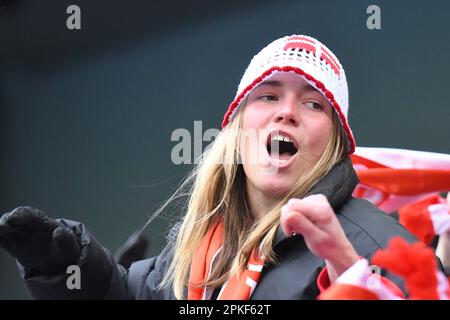 Malmö, Schweden. 07. April 2023. Eleda Stadion, Malmo, Schweden, April7. 2023: Dänischer Unterstützer während des Freundschaftsspiels zwischen Schweden und Dänemark am 7. 2023. April im Eleda Stadion in Malmö, Schweden (Peter Sonander/SPP). Kredit: SPP Sport Press Photo. Alamy Live News Stockfoto