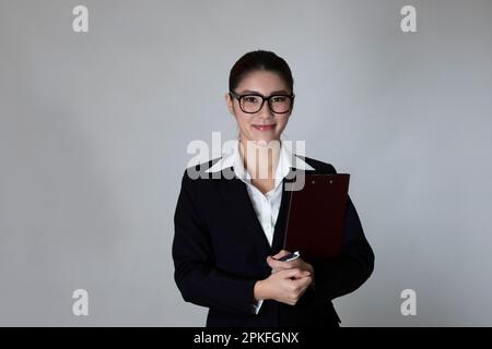 Porträt einer Frau im Anzug Stockfoto