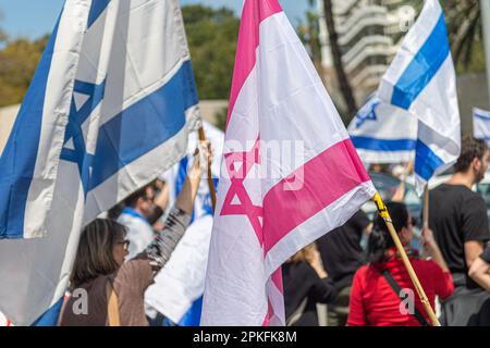 Zivile Proteste in der Stadt Rehovot Israel gegen den geplanten Wechsel der israelischen Regierung zum Obersten Gerichtshof Stockfoto