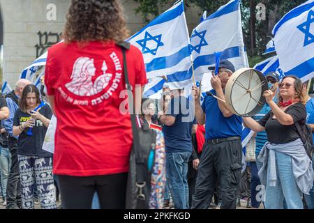 Zivile Proteste in der Stadt Rehovot Israel gegen den geplanten Wechsel der israelischen Regierung zum Obersten Gerichtshof Stockfoto