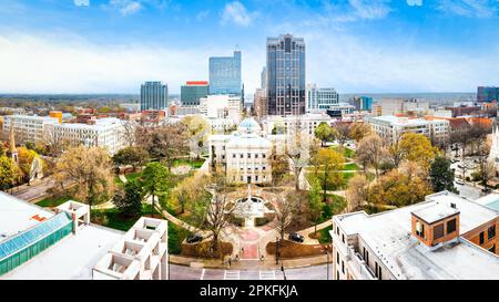 North Carolina State Capitol und die Skyline von Raleigh Stockfoto