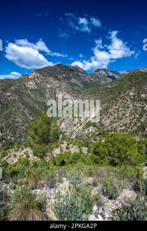 Wunderschönes Reiseziel in Südspanien. Sierras de Tejeda, Almijara und Alhama Stockfoto