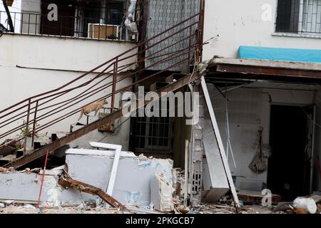 6. April 2023, Antakya, Provinz Hatay, Türkei: Antakya, TÃ¼rkiye. 06. April 2023 Trümmer und Zerstörung in der türkischen Stadt Antakya (Kreditbild: © Zakariya Yahya/IMAGESLIVE via ZUMA Press Wire) NUR REDAKTIONELLE VERWENDUNG! Nicht für den kommerziellen GEBRAUCH! Stockfoto