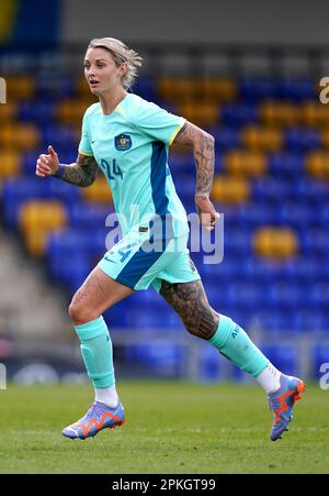 Australiens Larissa Crummer bei einem internationalen Spiel im Cherry Red Records Stadium in London. Foto: Freitag, 7. April 2023. Stockfoto