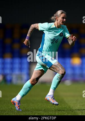 Australiens Larissa Crummer bei einem internationalen Spiel im Cherry Red Records Stadium in London. Foto: Freitag, 7. April 2023. Stockfoto