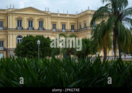 Rio, Brasilien - 07. april 2023, Quinta da Boa Vista ist ein Stadtpark im kaiserlichen Viertel von Sao Cristovao, mit Blick auf das Nationalmuseum U Stockfoto