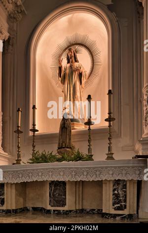 Statue des Herzens Jesu in einer Kapelle der Gemeinde Maria Himmelfahrt, Denia, Alicante, Valencianische Gemeinschaft, Spanien, Europa Stockfoto