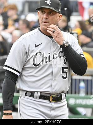 Pittsburgh, Usa. 07. April 2023. Pedro Grifol (5), Manager der Chicago White Sox, übernimmt die Rolle bei der Vorstellung der Pittsburgh Pirates Home Opener im PNC Park am Freitag, den 7. April 2023 in Pittsburgh. Foto: Archie Carpenter/UPI Credit: UPI/Alamy Live News Stockfoto