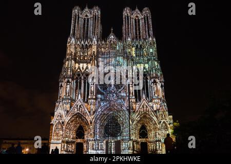 Lichtershow der Kathedrale von Reims in Reims Frankreich am 12. September 2015 Stockfoto