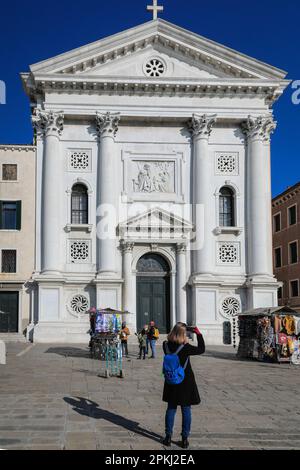 Venedig Kirche Santa Maria della Visitazione ( Chiesa della Pieta) am Ufer, Vorderseite außen, Venedig, Veneto, Italien Stockfoto