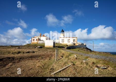 Neist Point ist ein Aussichtspunkt am westlichsten Punkt von Skye. Der Leuchtturm Neist Point befindet sich dort seit 1909. Stockfoto