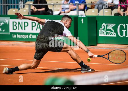 Roquebrune-Cap-Martin, Frankreich, Frankreich. 8. April 2023. Marton FUCSOVICS von Ungarn am ersten Qualifikationstag der Rolex Monte-Carlo Masters 2023, ATP Masters 1000 Tennis Turnier im Monte-Carlo Country Club am 08. April 2023 in Roquebrune-Cap-Martin, Frankreich. (Kreditbild: © Matthieu Mirville/ZUMA Press Wire) NUR REDAKTIONELLE VERWENDUNG! Nicht für den kommerziellen GEBRAUCH! Stockfoto