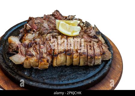 Das leckere Florentiner Steak auf einem Teller, aufgenommen in der Toskana, Italien - das florentiner Steak ist eines der bekanntesten toskanischen Gerichte Stockfoto