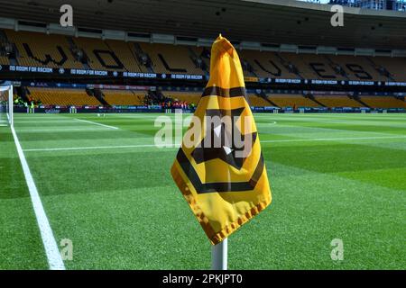 Wolverhampton, Großbritannien. 08. April 2023. 8. April 2023; Molineux Stadium, Wolverhampton, West Midlands, England; Premier League Football, Wolverhampton Wanderers gegen Chelsea; Wolves Eckflagge Credit: Action Plus Sports Images/Alamy Live News Stockfoto