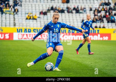 Malmoe, Schweden. 07. April 2023. Filippa Angeldal (16) von Schweden, gesehen während der Fußballfreundschaft zwischen Schweden und Dänemark im Eleda-Stadion in Malmoe. (Foto: Gonzales Photo/Alamy Live News Stockfoto