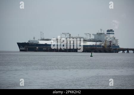 LNG-Tanker HÖEGH ESPERANZA am LNG-Terminal Wilhelmshaven Stockfoto