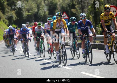 Amorebieta-Etxano, Euskadi, Spanien. 7. April 2023. Balkon de Bizkaia, Spanien, 07. April 2023: The INEOS Grenadiers Rider, Luke Plapp während der 5. Etappe des Baskenlandes Itzulia zwischen Ekin und Amorebieta-Etxano, am 07. April 2023, auf dem Balkon de Bizkaia, Spanien (Kreditbild: © Alberto Brevers/Pacific Press via ZUMA Press Wire) NUR FÜR REDAKTIONELLE ZWECKE! Nicht für den kommerziellen GEBRAUCH! Kredit: ZUMA Press, Inc./Alamy Live News Stockfoto