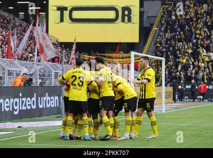 Dortmund, Deutschland. 08. April 2023. firo : 08.04.2023, Fußball, 1. Liga, 1. Bundesliga, Staffel 2022/2023, BVB, Borussia Dortmund - Union Berlin Jubilation BVB bis 1:0 bei MALEN/dpa/Alamy Live News Stockfoto