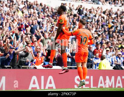 Danny Welbeck von Brighton und Hove Albion feiert ein Tor, das der VAR während des Premier League-Spiels im Tottenham Hotspur Stadium in London ausgeschlossen hat. Foto: Samstag, 8. April 2023. Stockfoto