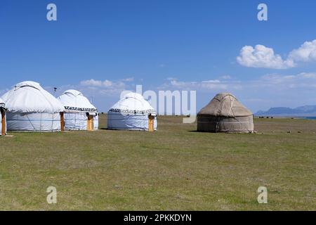 Jurtlager, Song Kol Lake, Naryn Province, Kirgisistan, Zentralasien, Asien Stockfoto